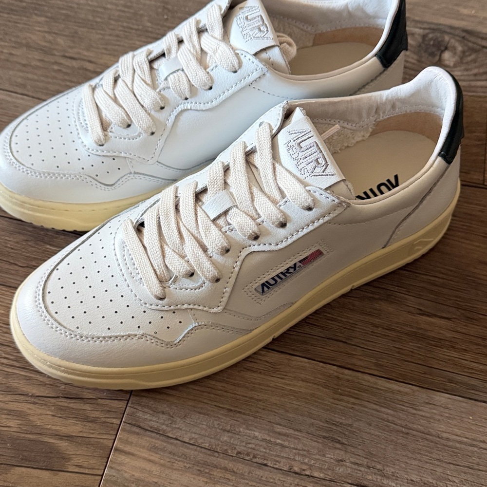 NWT Autry Low Medalist women’s size 10